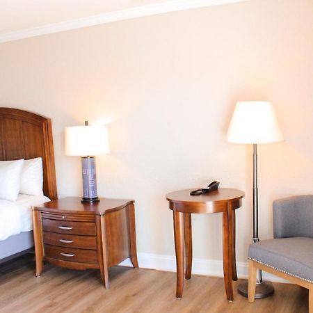 Cape Cod Irish Village - The Emerald Resort บาร์นสเตเบิล ภายนอก รูปภาพ