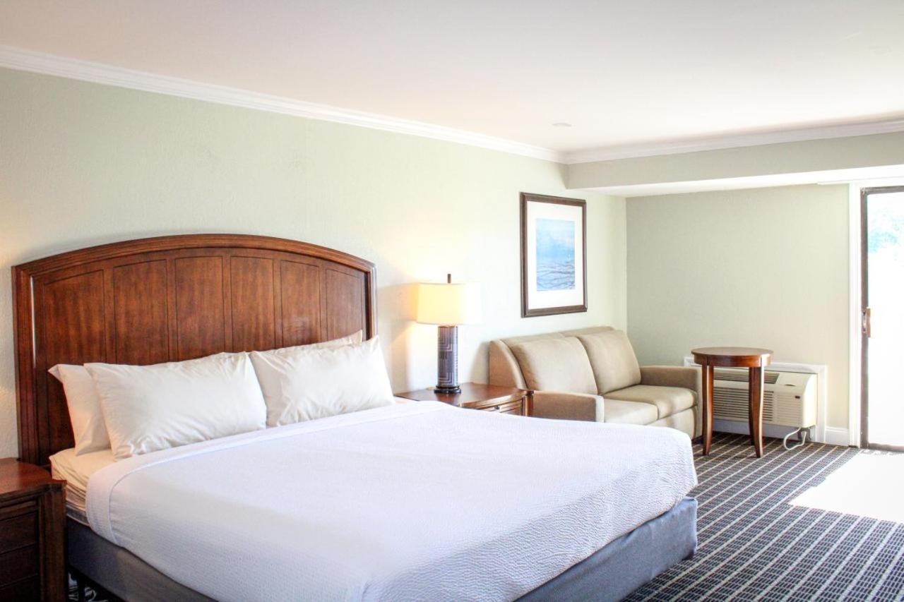 Cape Cod Irish Village - The Emerald Resort บาร์นสเตเบิล ภายนอก รูปภาพ